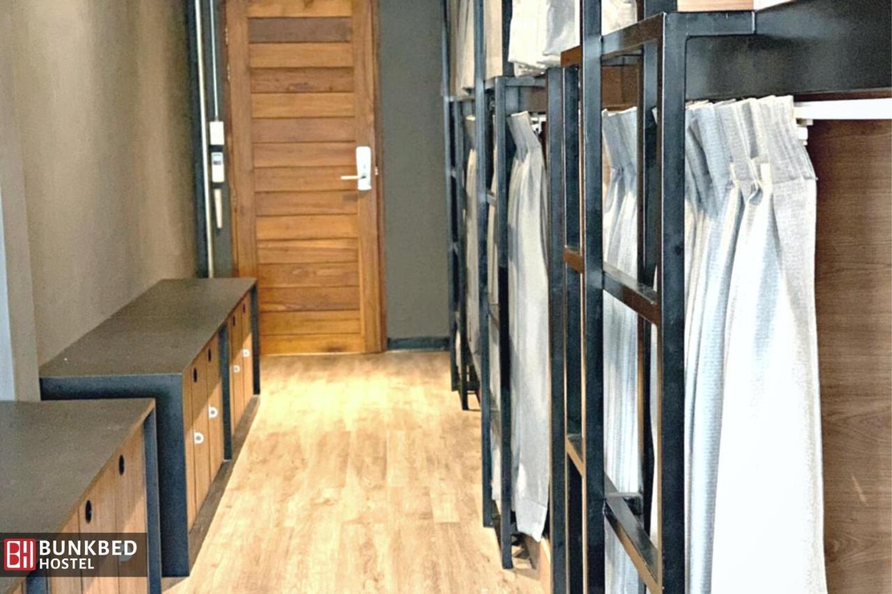 Bunkbed Hostel Makkasan Ngoại thất bức ảnh